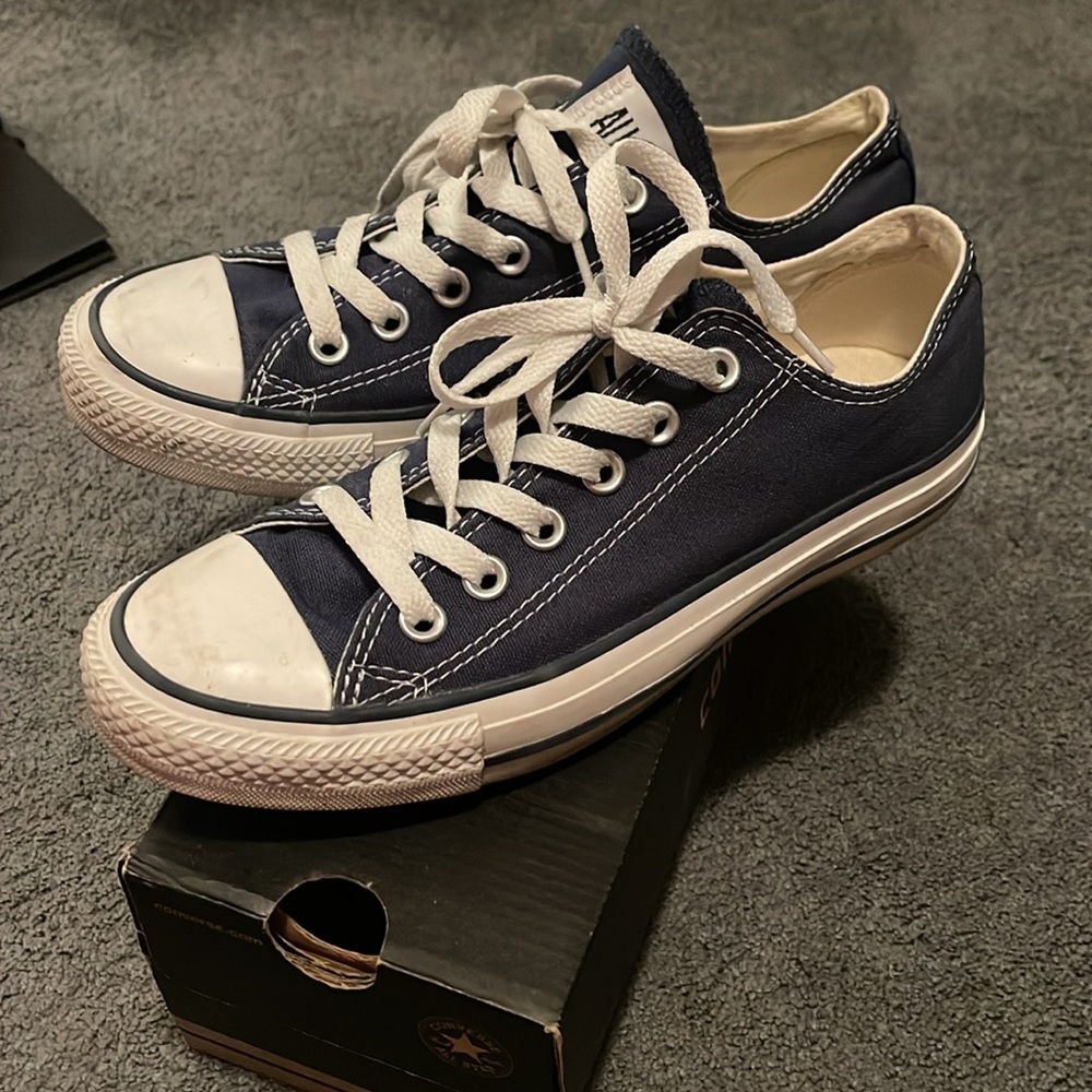 Converse - Picture 2 of 3